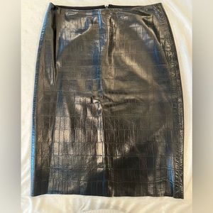 DKNY Croc Embossed Genuine Black Leather Skirt, Size 2